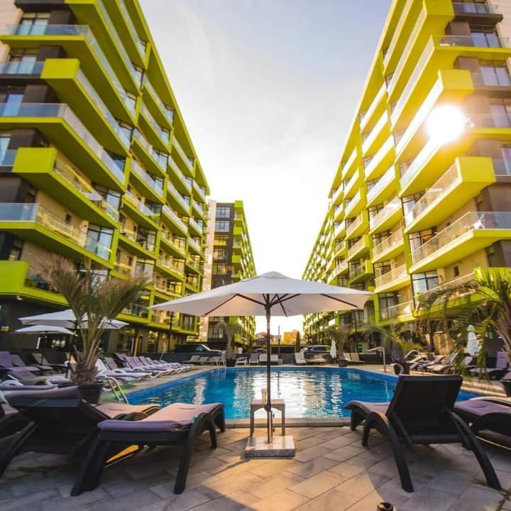 Alezzi Beach Resort Gorgeous Family Aparment Cu Piscina Năvodari Exterior foto